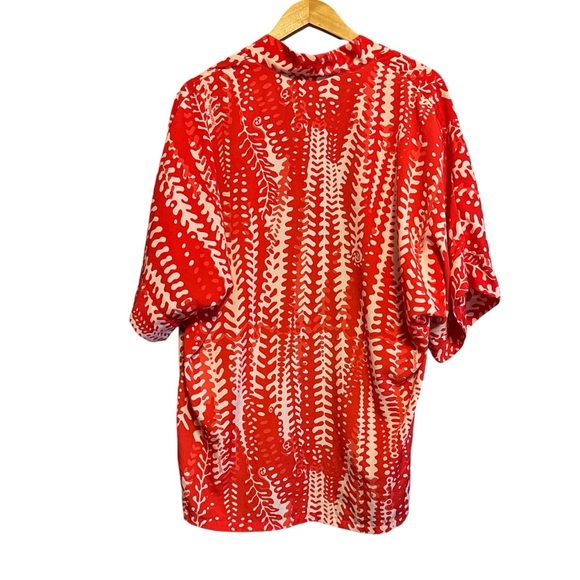 Manuhealii Red and White Women's Kimono - Picture 2 of 5